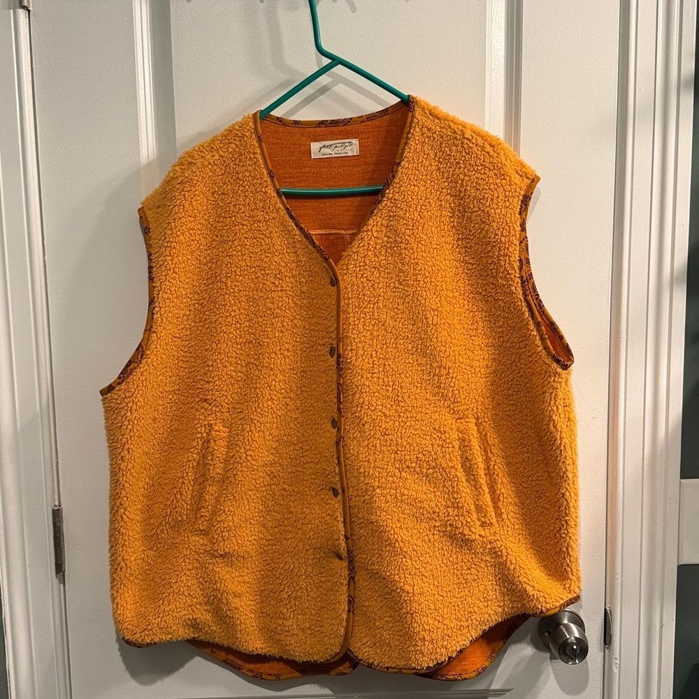 Free People Outlaw Sherpa Vest - Picture 4 of 6